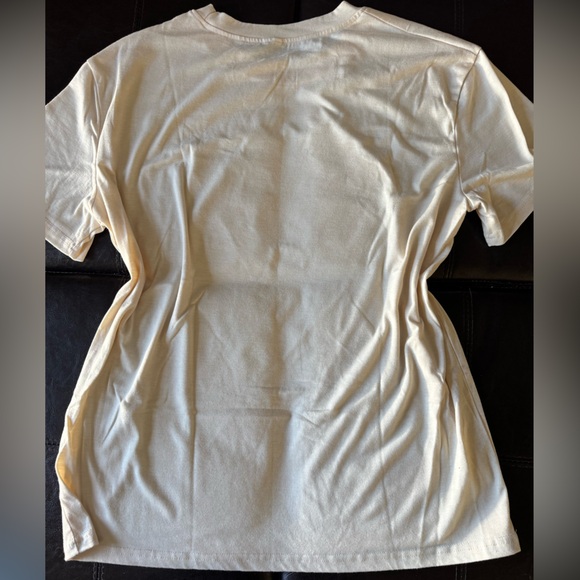 Women’s XL Halloween Graphic Tee - Picture 4 of 4